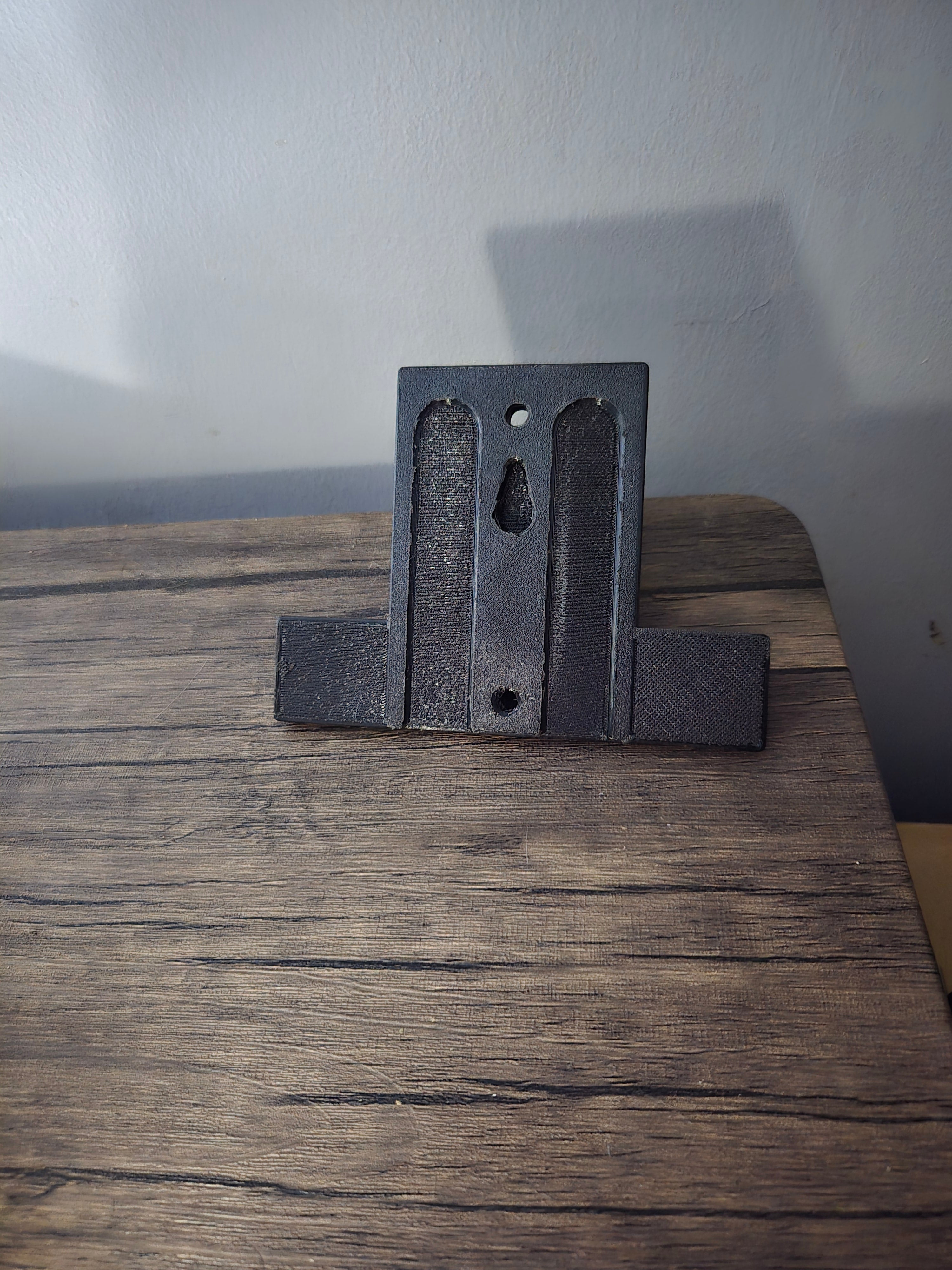 Light gear hook